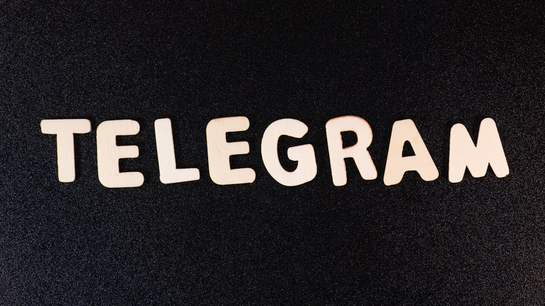 Photographie faisant partie de la série de photographies Letters : Telegram